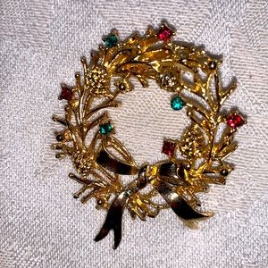 Christmas pin